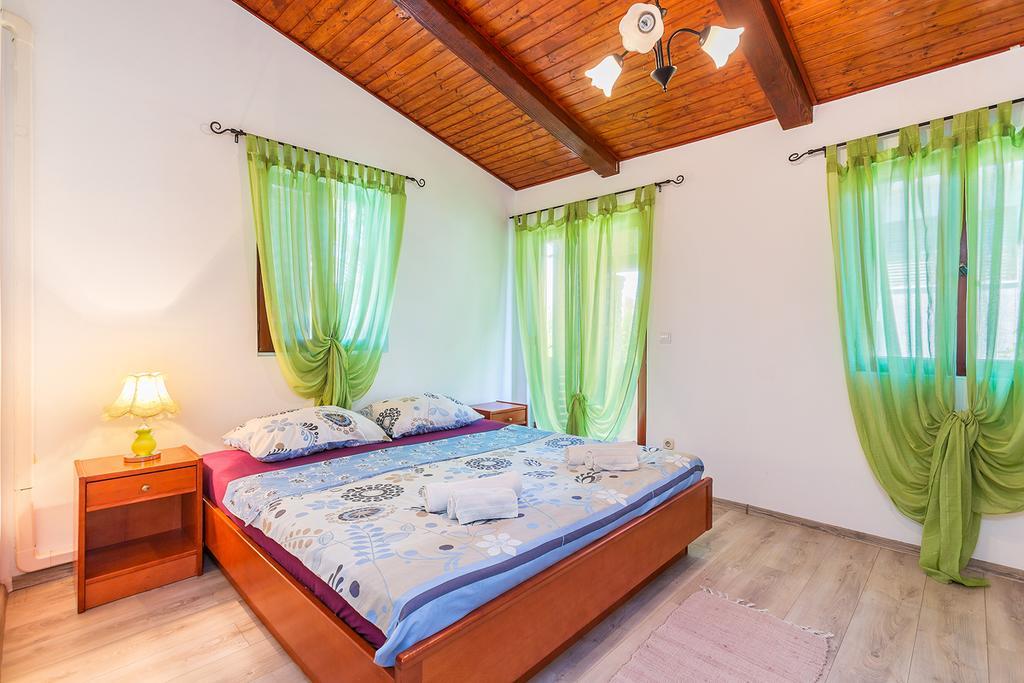 Villa Zara Ližnjan Εξωτερικό φωτογραφία