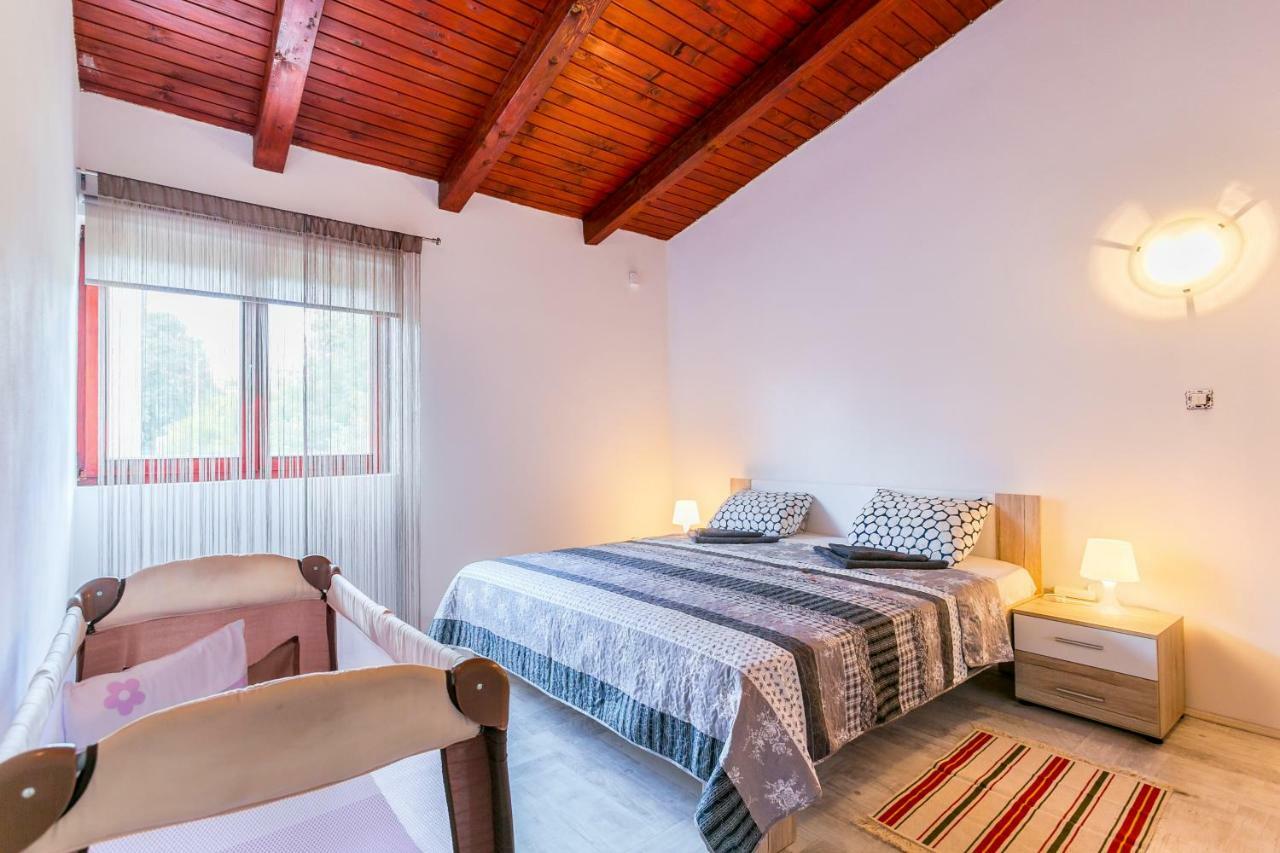 Villa Zara Ližnjan Εξωτερικό φωτογραφία