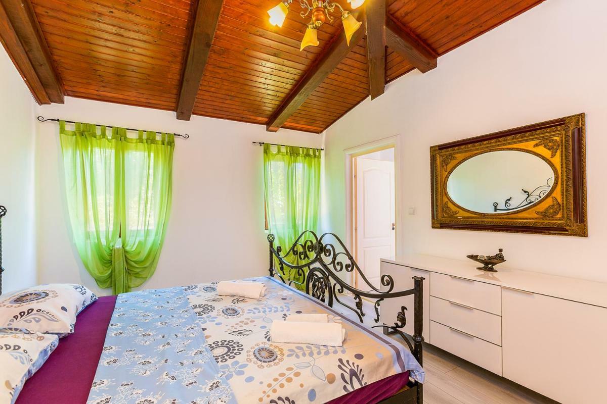 Villa Zara Ližnjan Εξωτερικό φωτογραφία